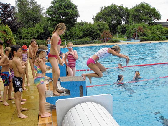 spiele schwimmen schule spiele schwimmen schule